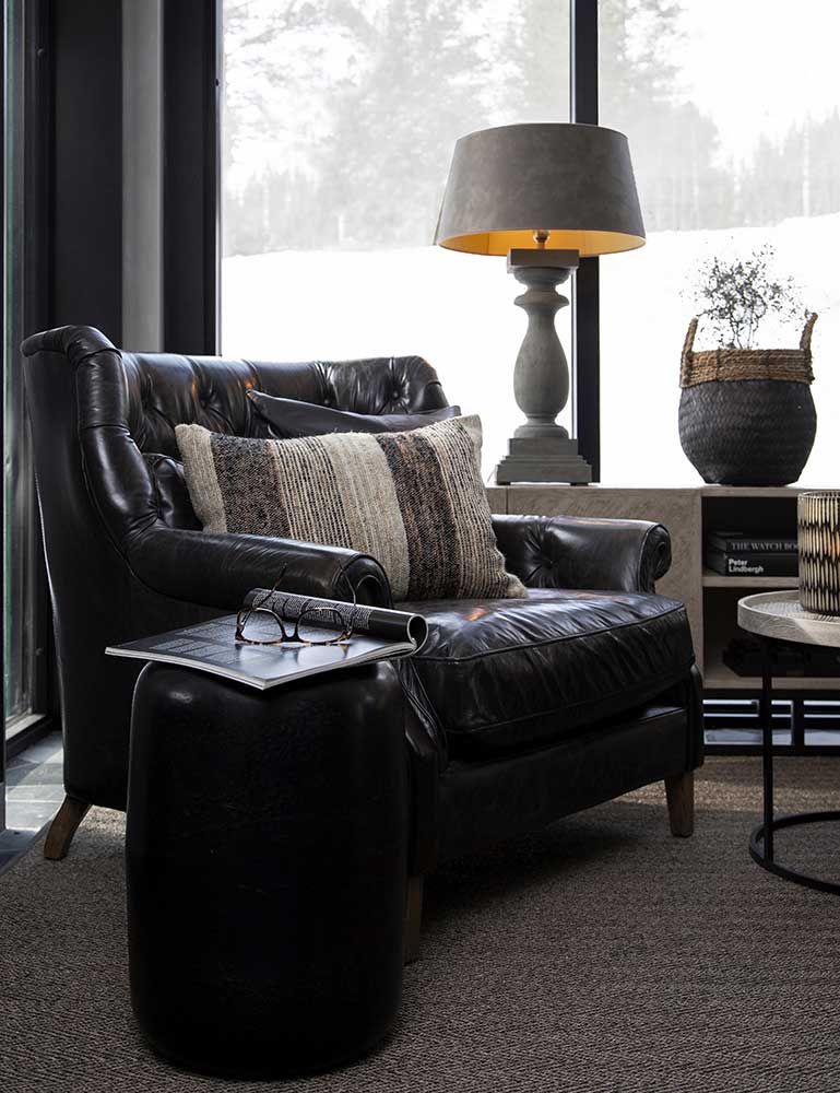 Lorenzo Sidobord 32 Cm Svart