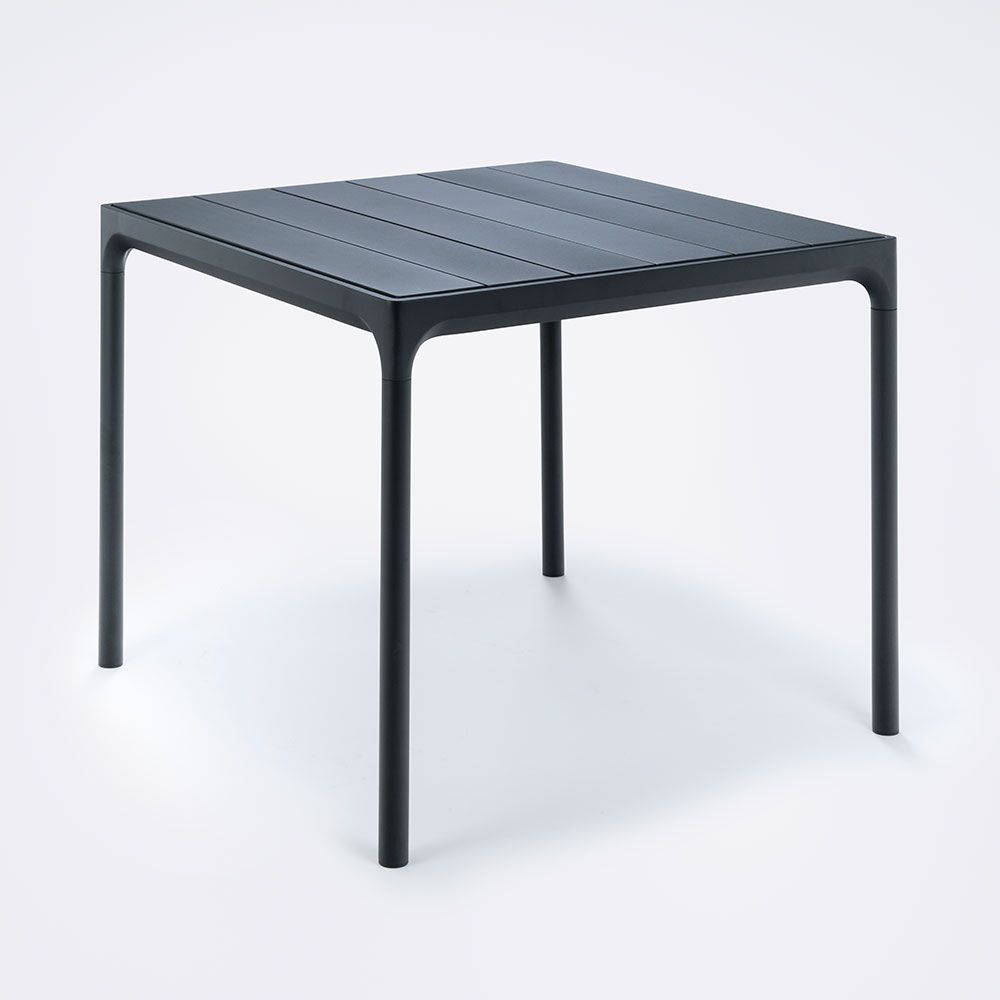 Houe Four matbord 90×90 cm svart aluminium