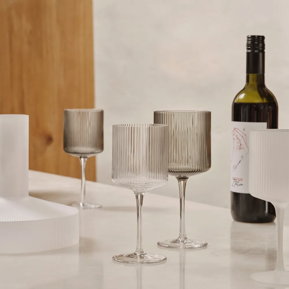 Alternativ bild 1 för ferm LIVING - Ripple Röd Wine Glasses Set of 2 Smoked Grå