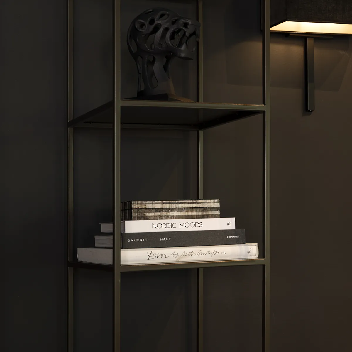 Metallhylla Cedes Anodic brown