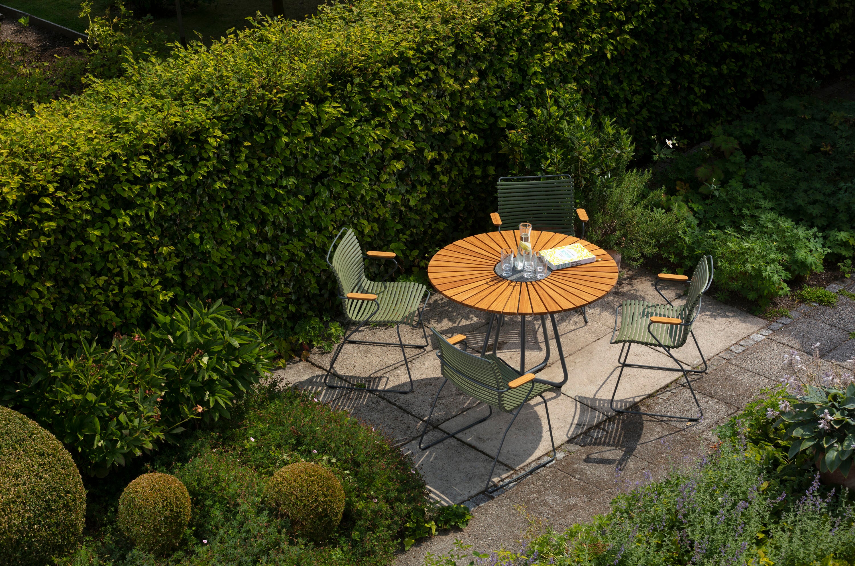 Click karmstol hög rygg svart