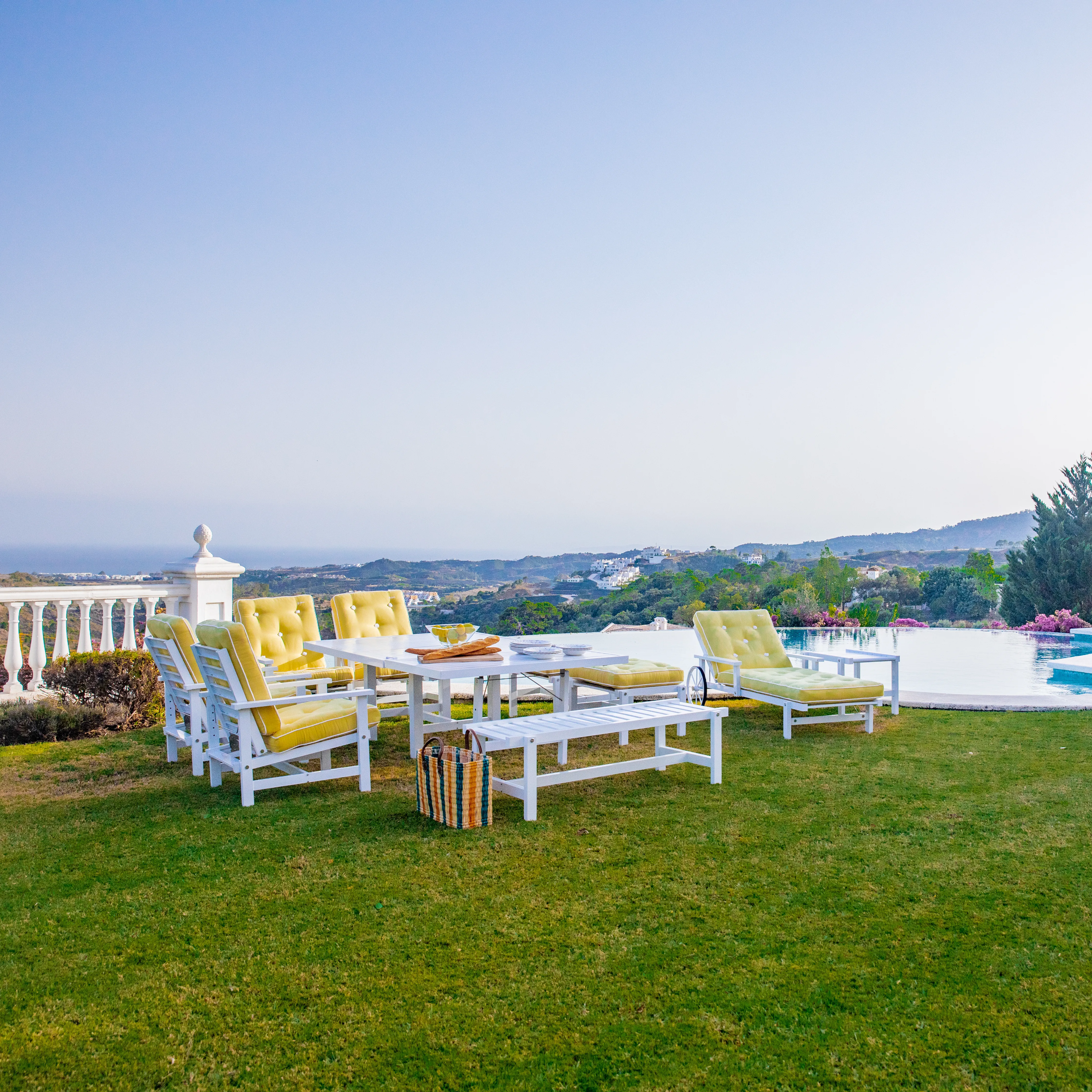 Matbord 80X142 H72 Cm Vit 