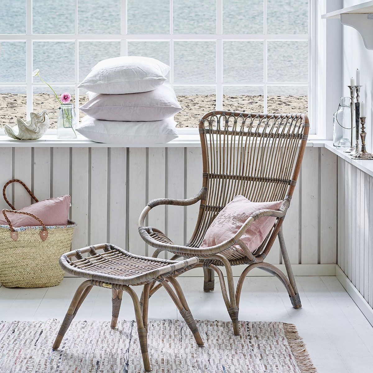 Monet Rottingfåtölj Svart 