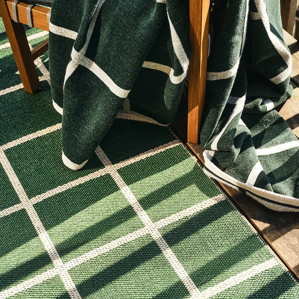 Vävd filt i lammull Criss Leaf