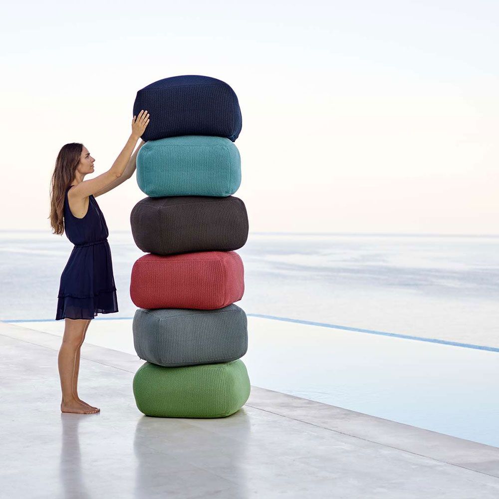 Divine Pall 55x55 cm Blå