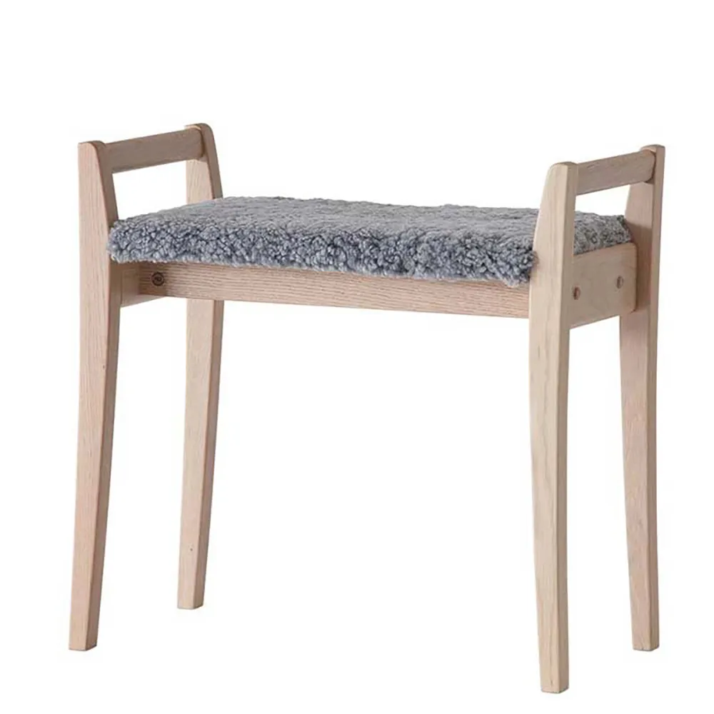 Meja Pall Vitoljad Ek/Fårskinn Ljusgrå