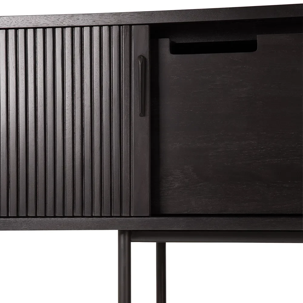 Roller Max TV-bänk 45x242 cm