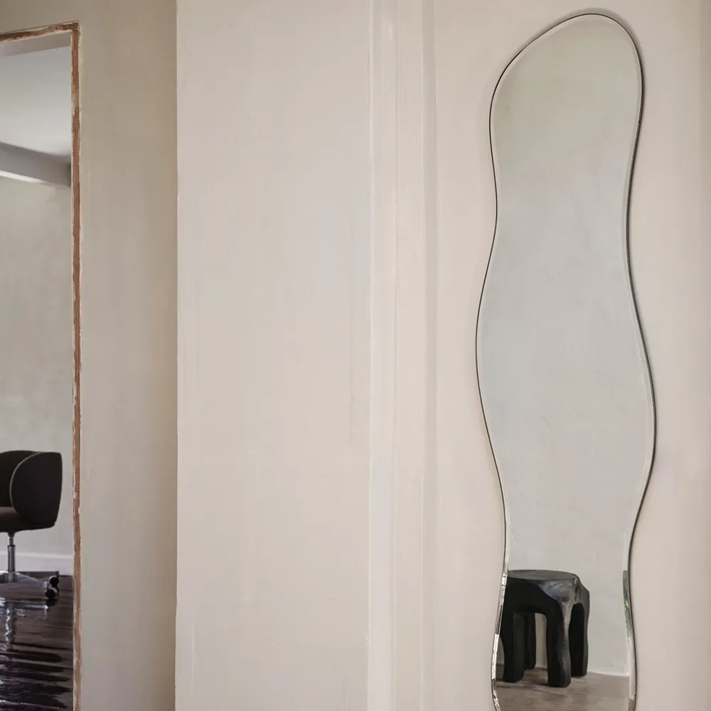 Alternativ bild 1 för Ferm Living - Pond Mirror - Dark Chrome Edge - Spegel - Full size - B: 40 x H: 164.8 x D: 1.6 cm