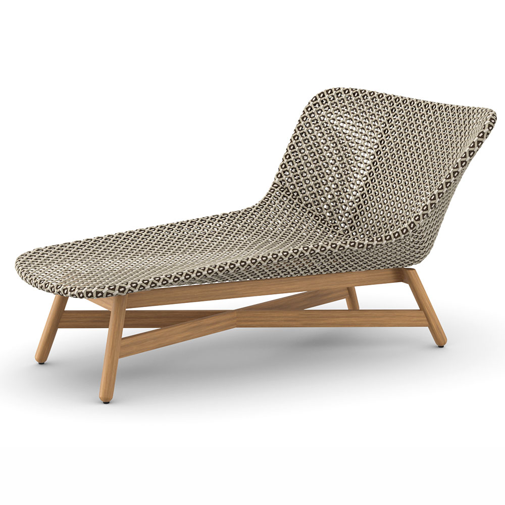 Dedon MBRACE daybed pepper