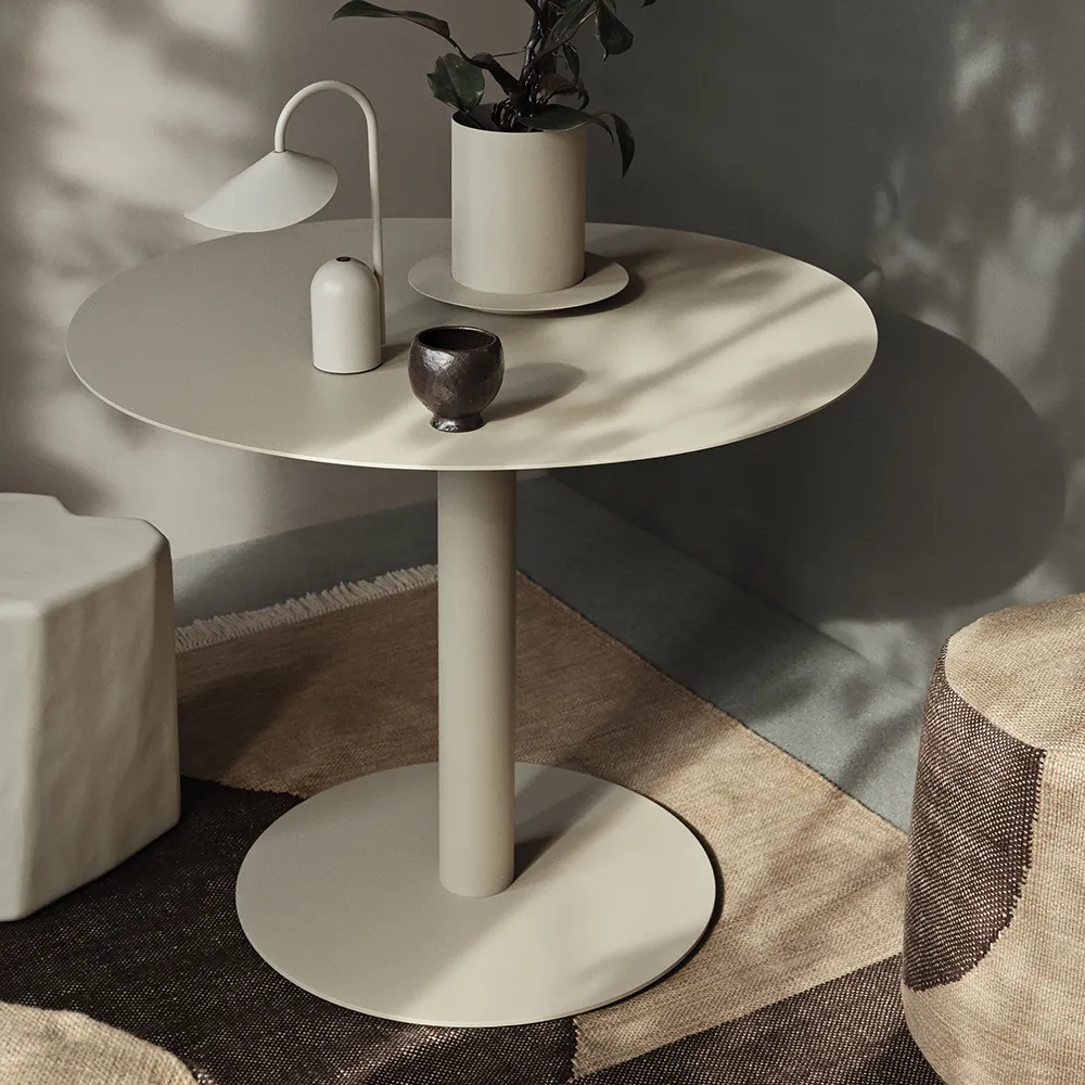 Alternativ bild 1 för Ferm Living - Pond Dining Table - Matbord - Cashmere - Ø88 x H72 cm