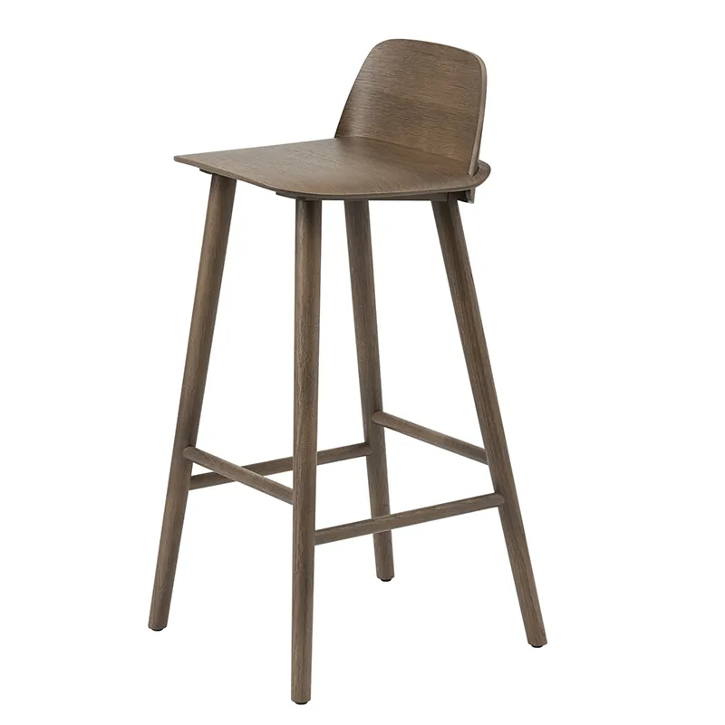 muuto, nerd barstol 75 cm - med fotstöd i metall - stained dark brown