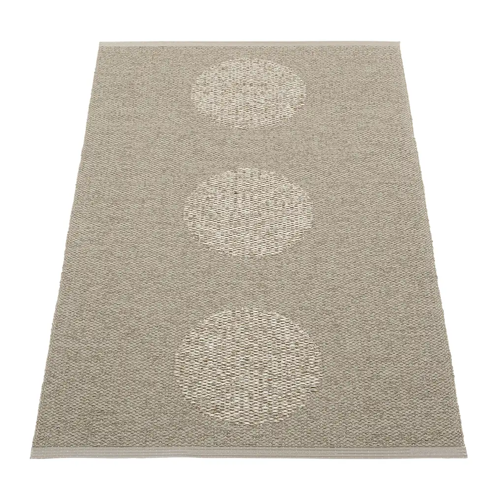 pappelina, vera 2.0 matta 70x120 cm dark linen