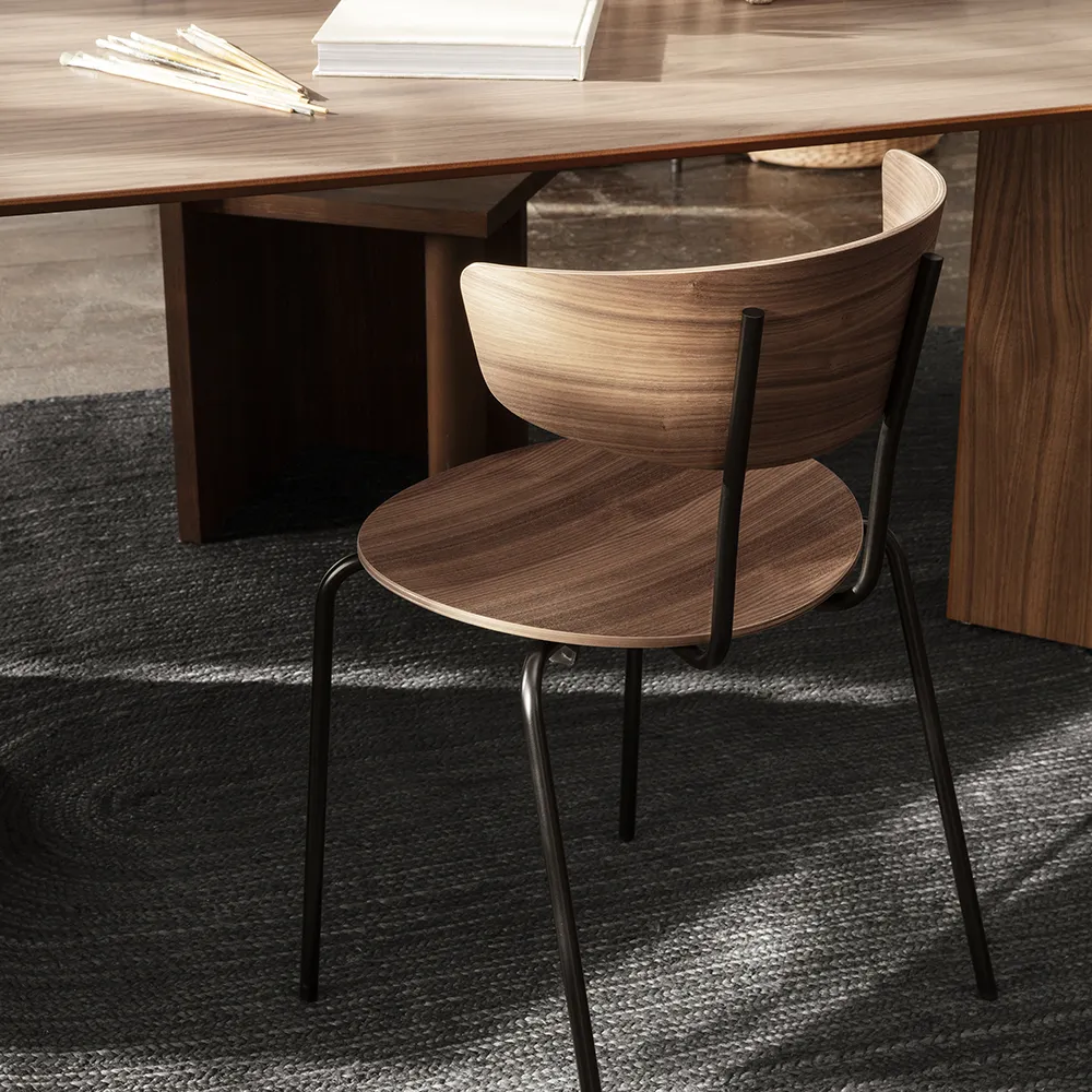 Herman Matstol - Walnut