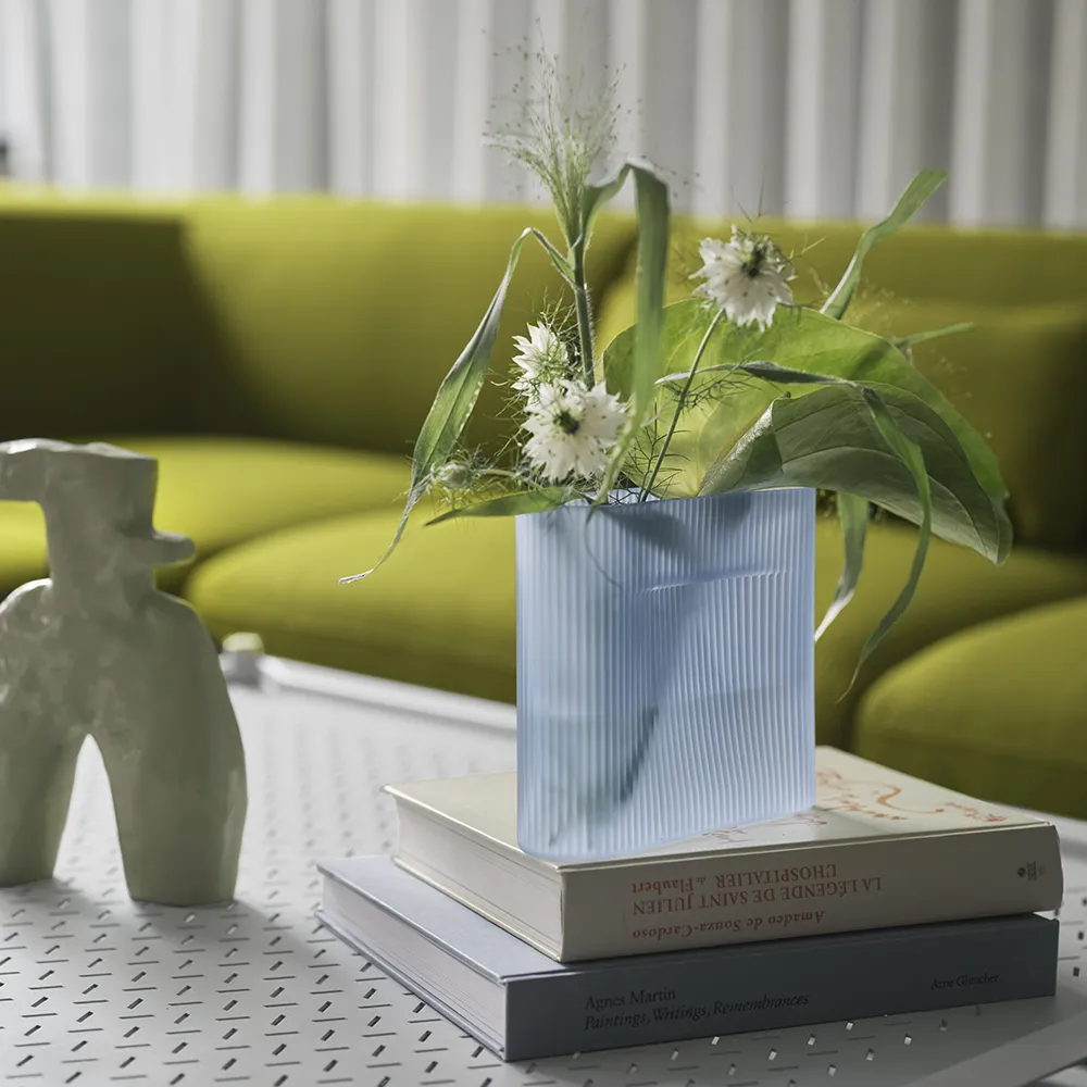 Ridge Vas H: 16,5 cm Light Blue Frosted