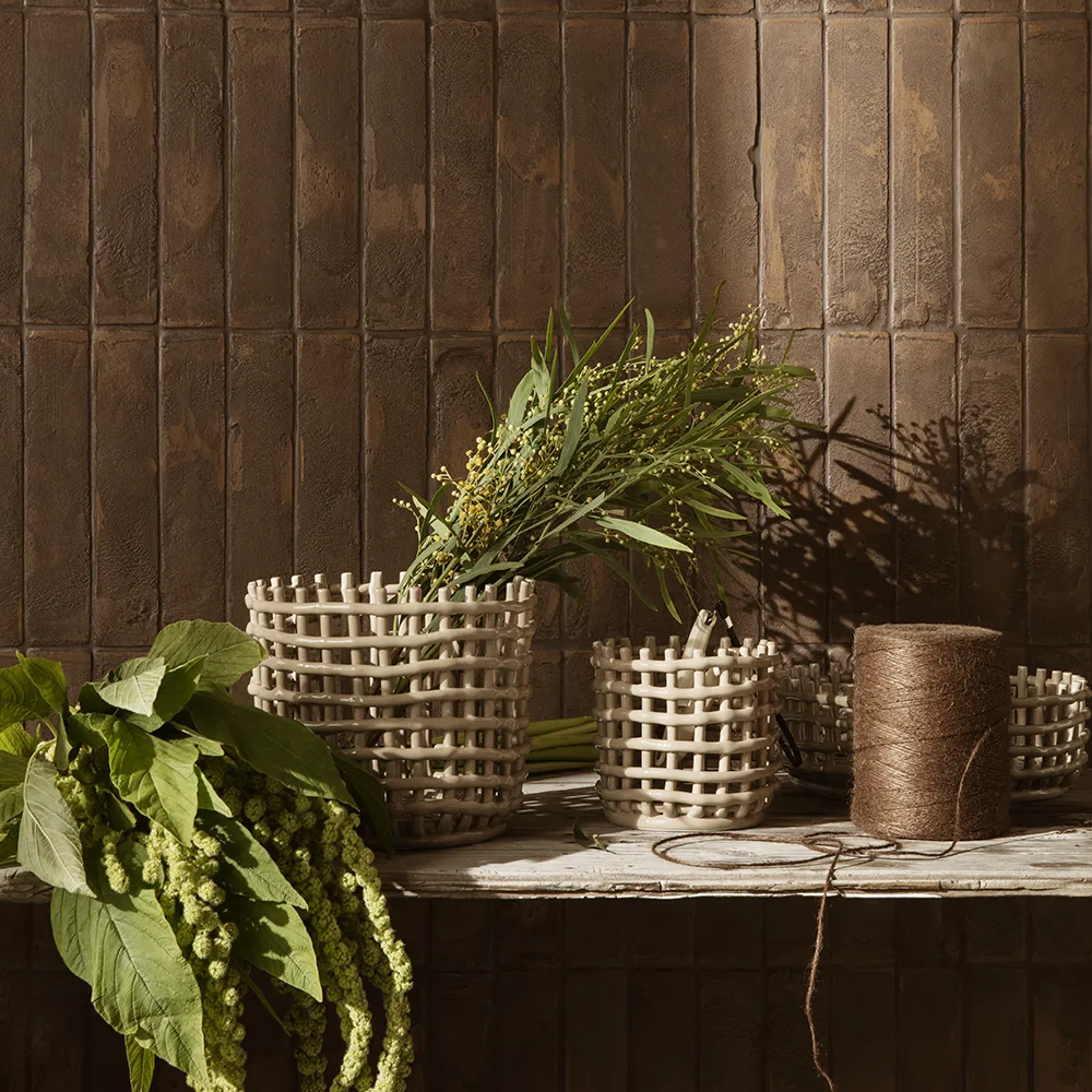 Alternativ bild 1 för Ferm Living - Ceramic Basket - Korg - Small - Cashmere - Ø16 x H14,5 cm