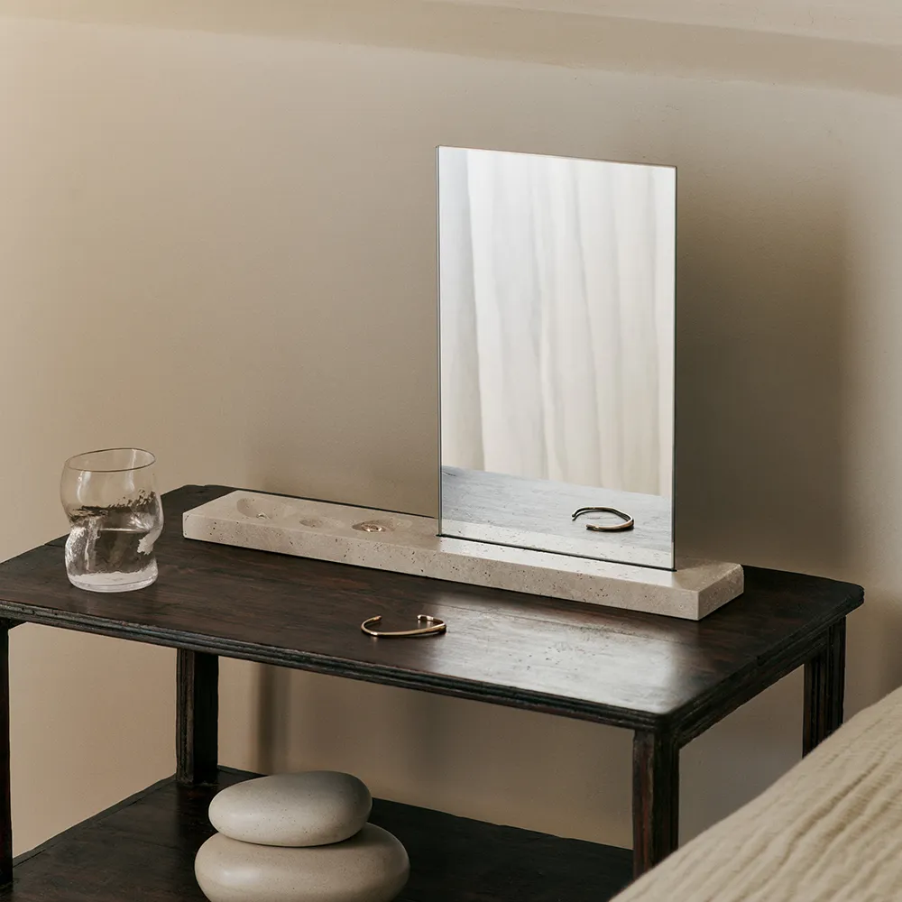 Alternativ bild 1 för Ferm Living - Caseta Table Mirror - Spegel - Travertine - W45 x D8 x H32 cm