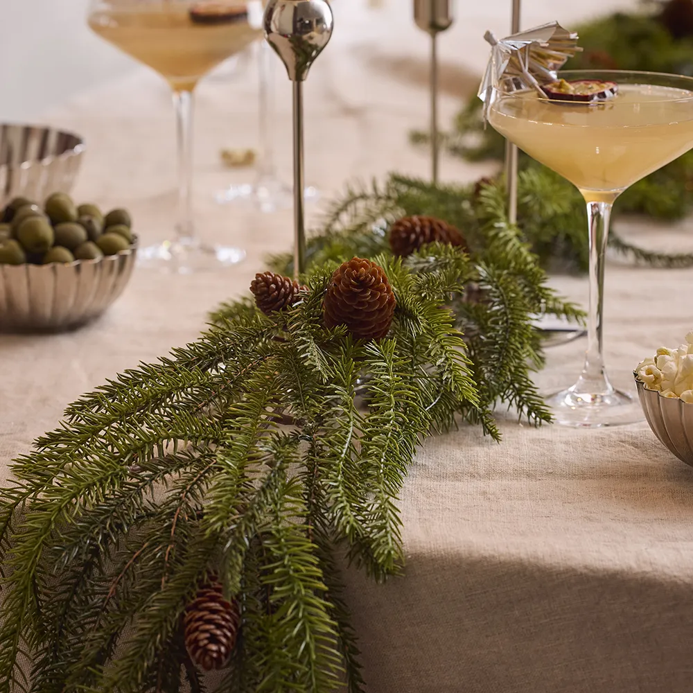 Girlang med kottar 180 cm