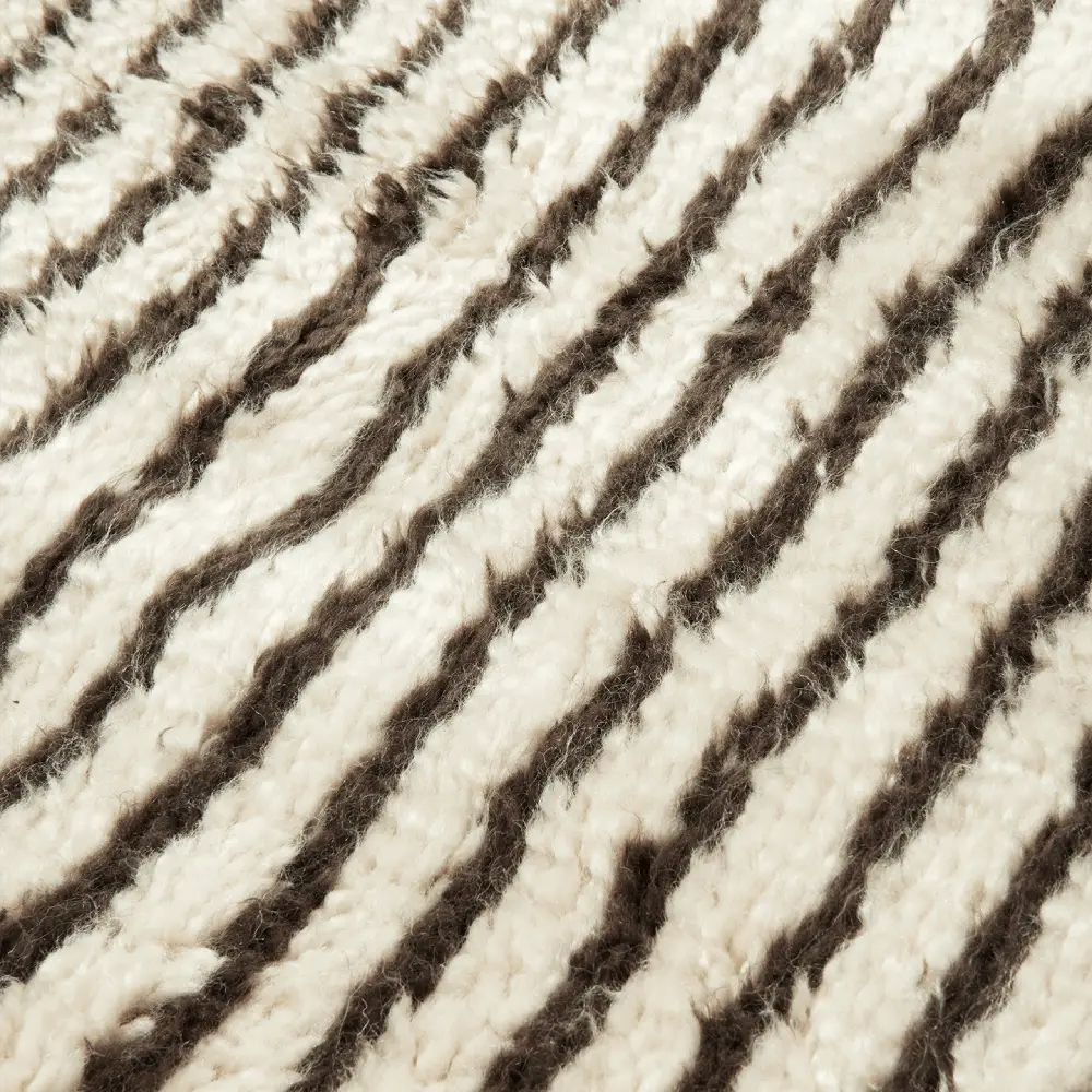 Kami Knotted Rug - 120 x 180 - Off-white/Coffee