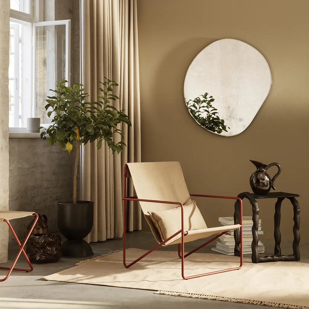 Hourglass Kruka Medium Black