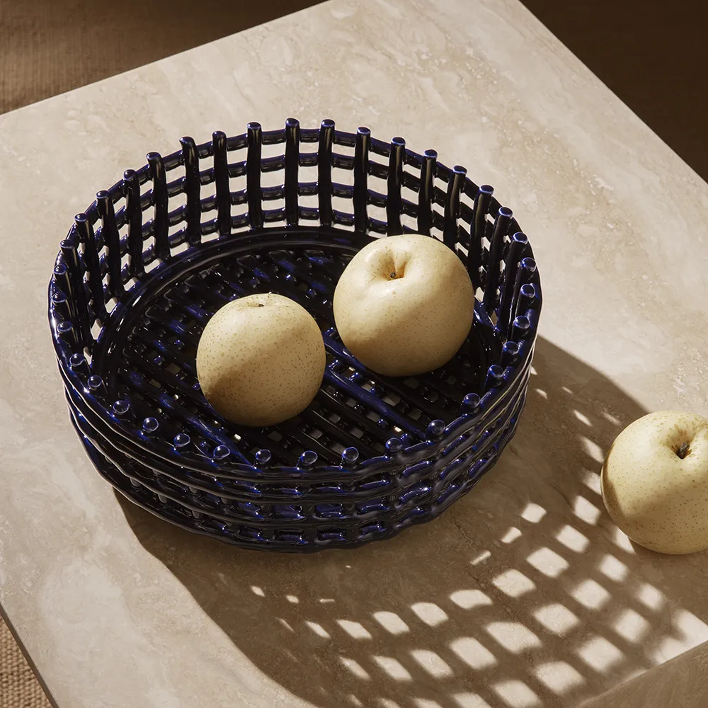 Alternativ bild 1 för Ferm Living - Ceramic Centrepiece - Kruka - Blue - Ø29 x H10 cm