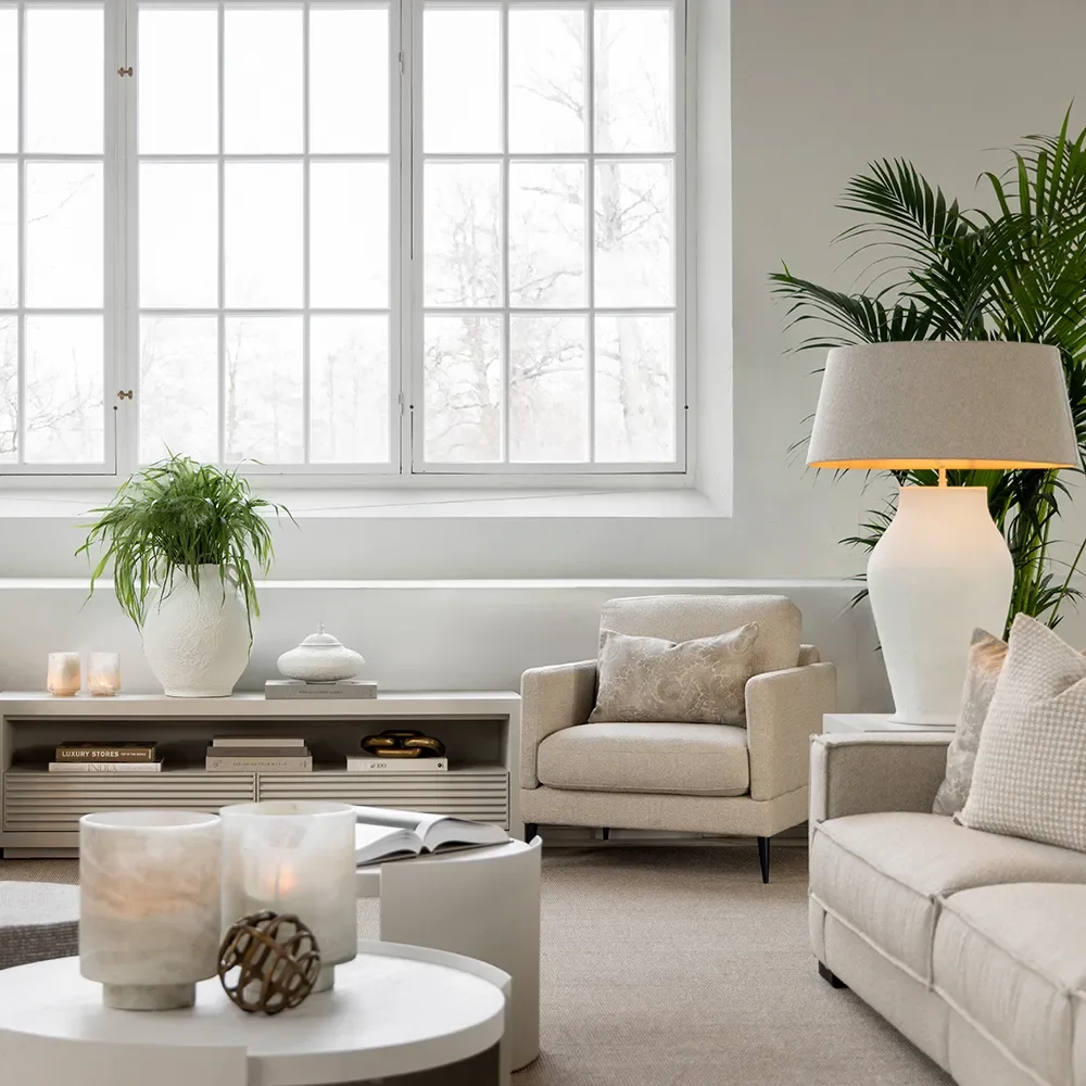 Alternativ bild 1 för Fiora bordslampa ivory