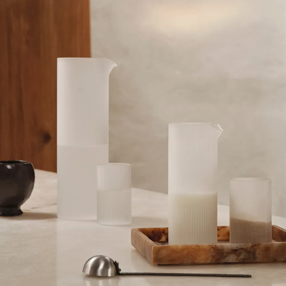Alternativ bild 1 för ferm LIVING - Ripple Water Jug Frosted