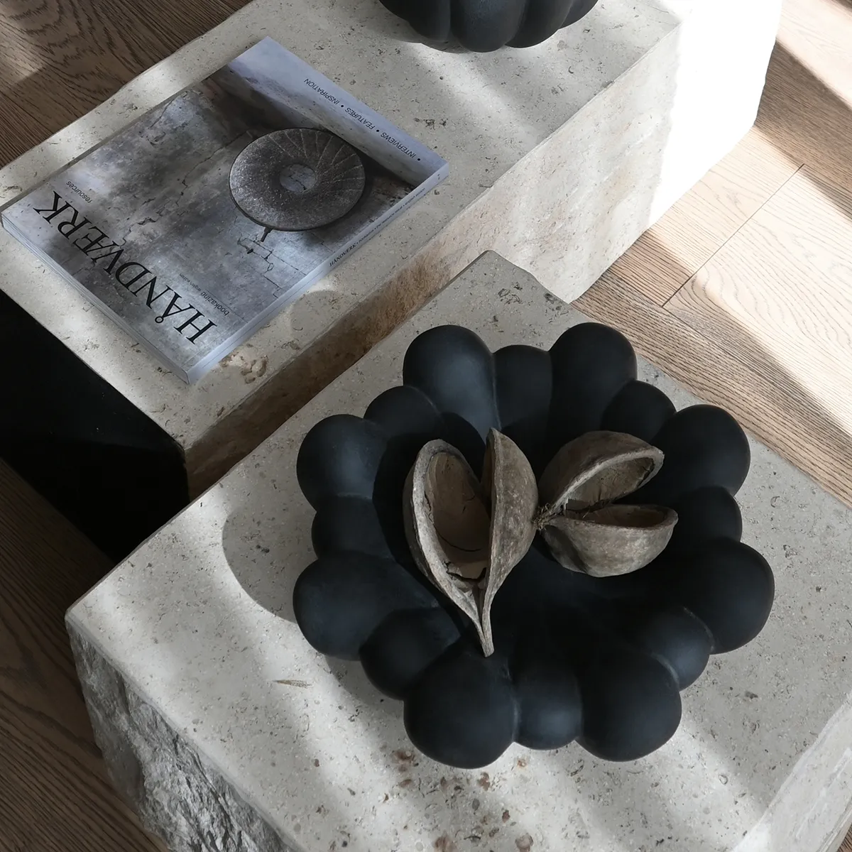 Handgjord Dekorationsskål Bloom Black Ø 28,5 cm