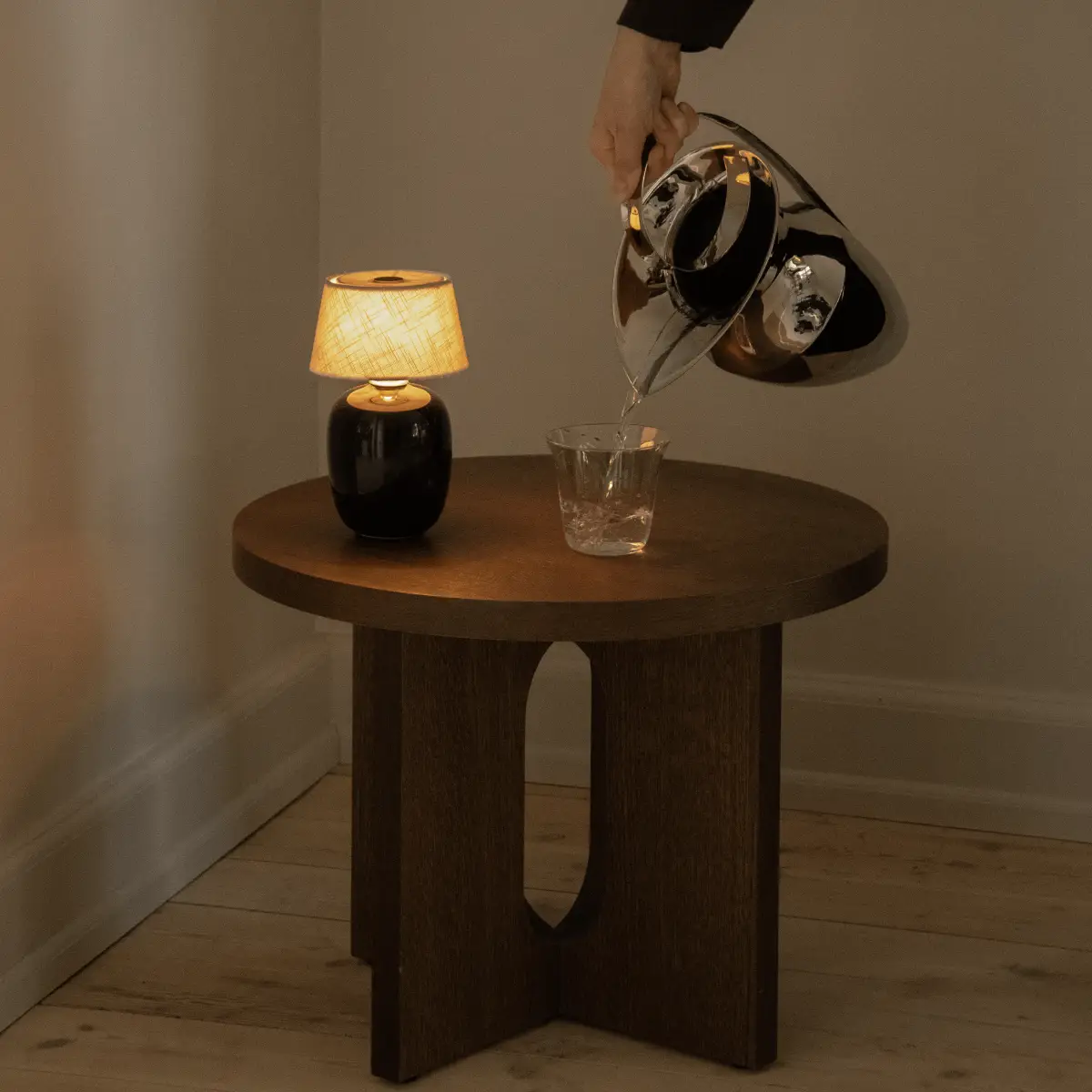 Torso Portabel Lampa Svart