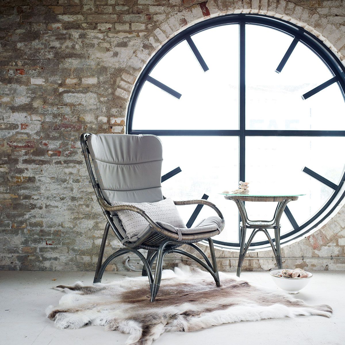 Monet Rottingfåtölj Taupe 