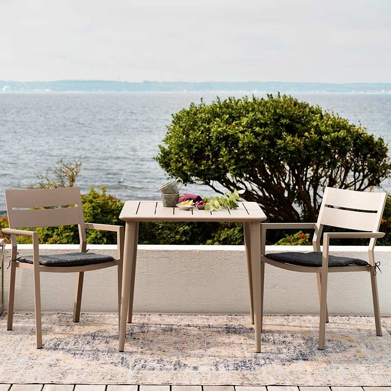 Nimes matbord 78x78 cm khaki 