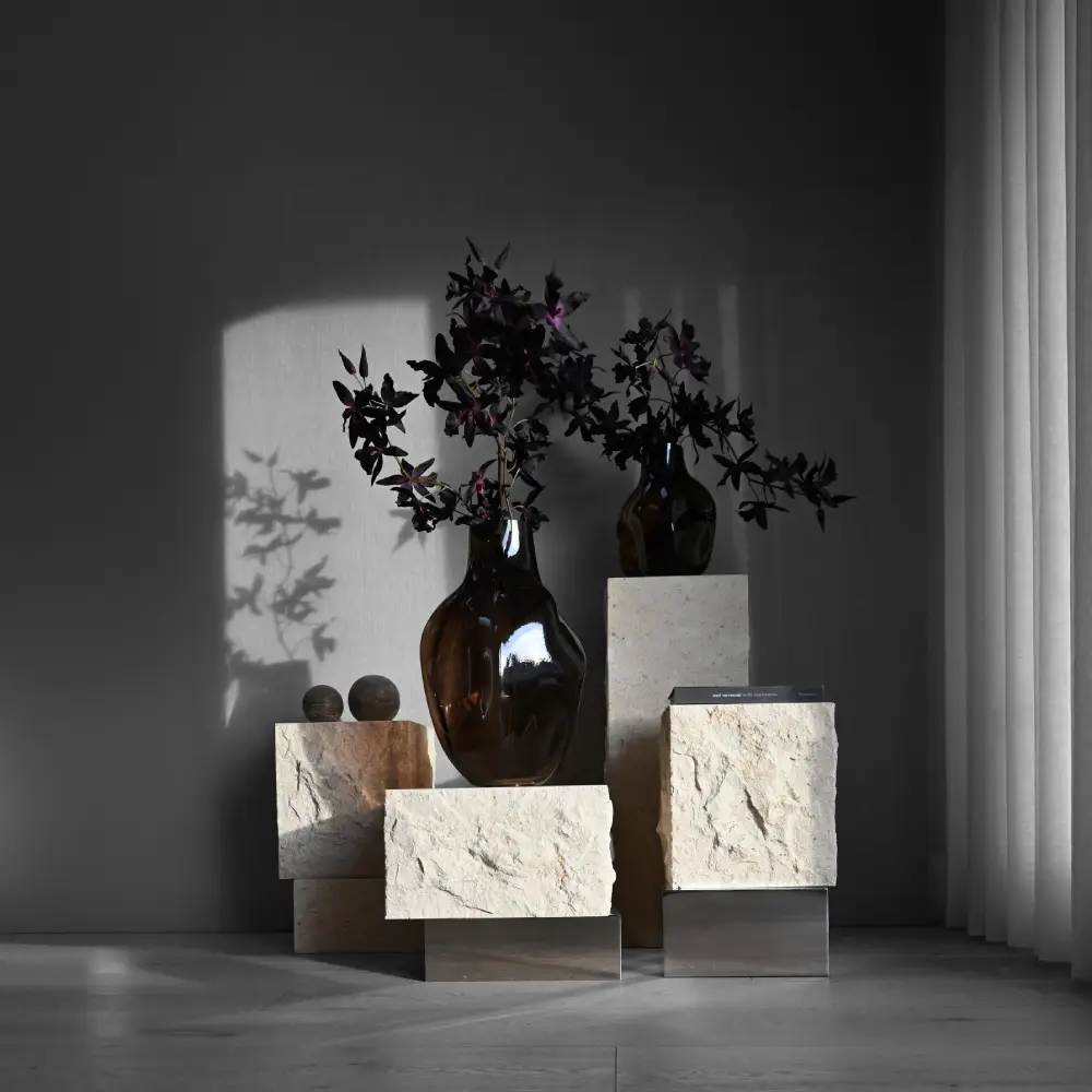 Temple Soffbord lågt - Chrome / Limestone