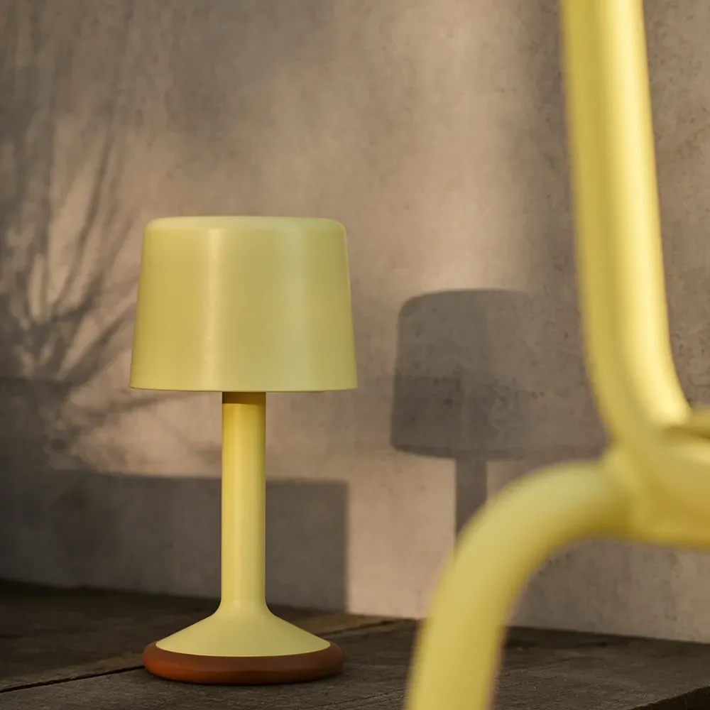 Portabel solcellslampa Luu Lemon zest