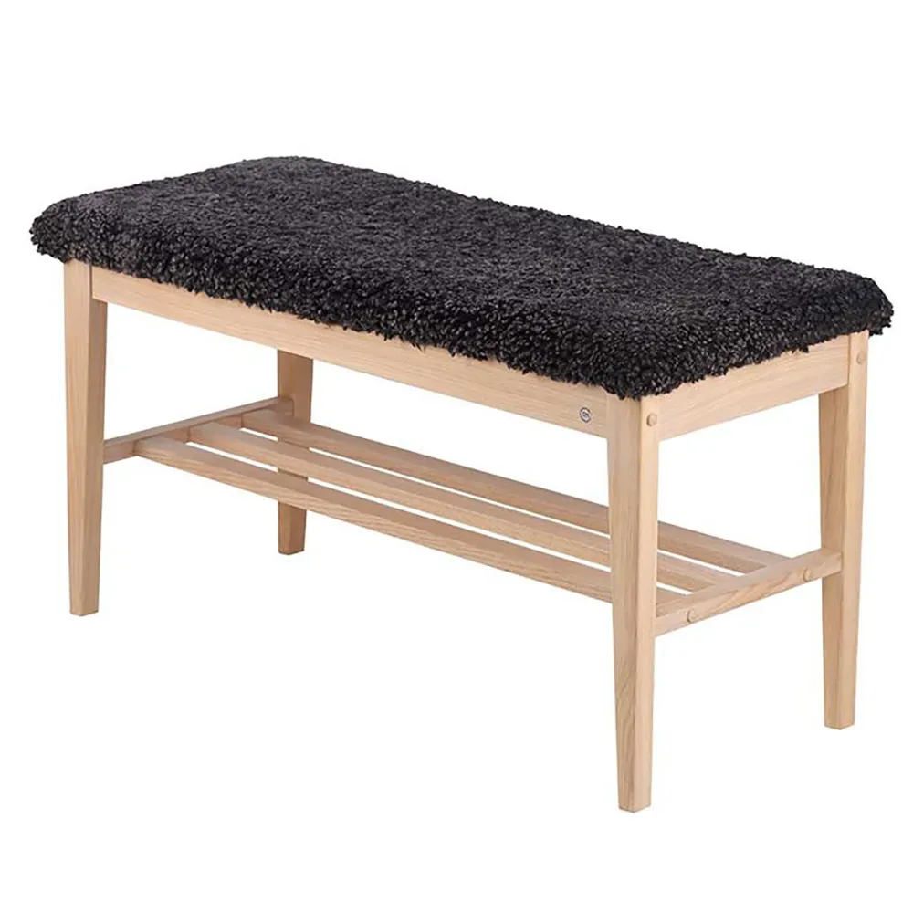 Oscarssons Möbel, Nadja Bänk Vitoljad Ek/Fårskinn mörkgrå