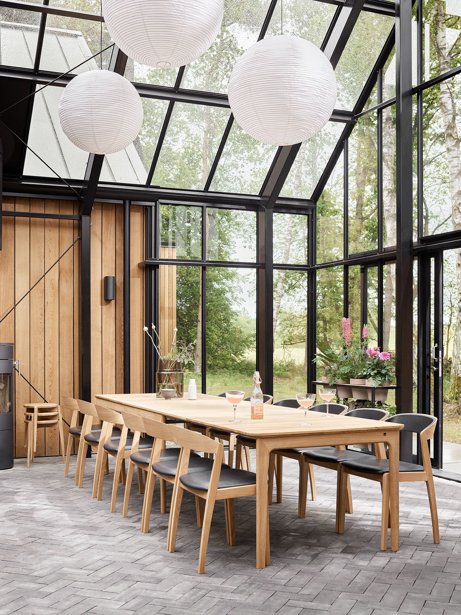 Sm27 Bord Ek Vitolja/Svart Nanolaminat