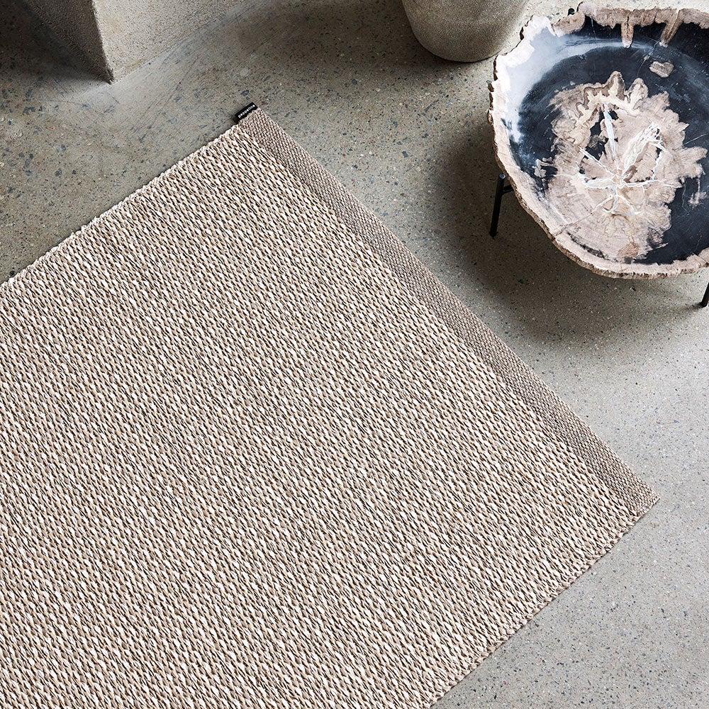 Alternativ bild 1 för Pappelina Matta Effi, mud, 70 x 200 cm