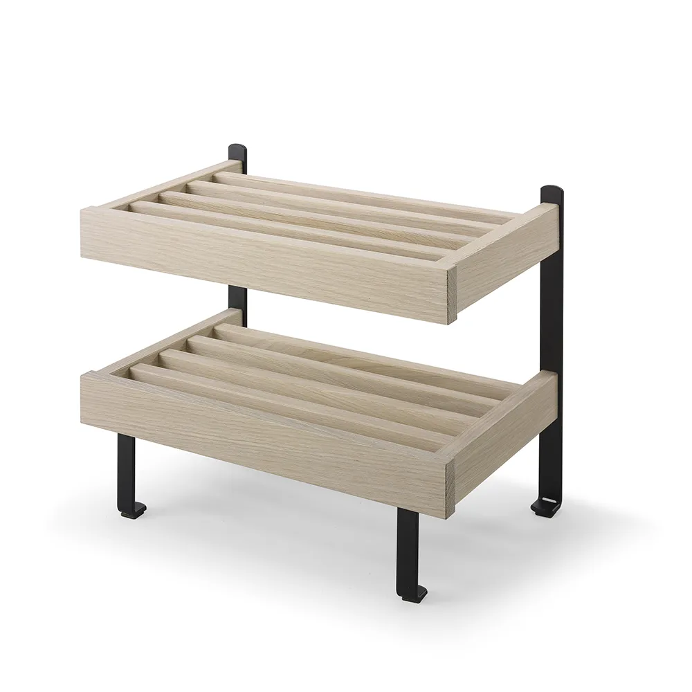 oscarssons möbel, nadja skohylla vitoljad ek/mattsvart stål