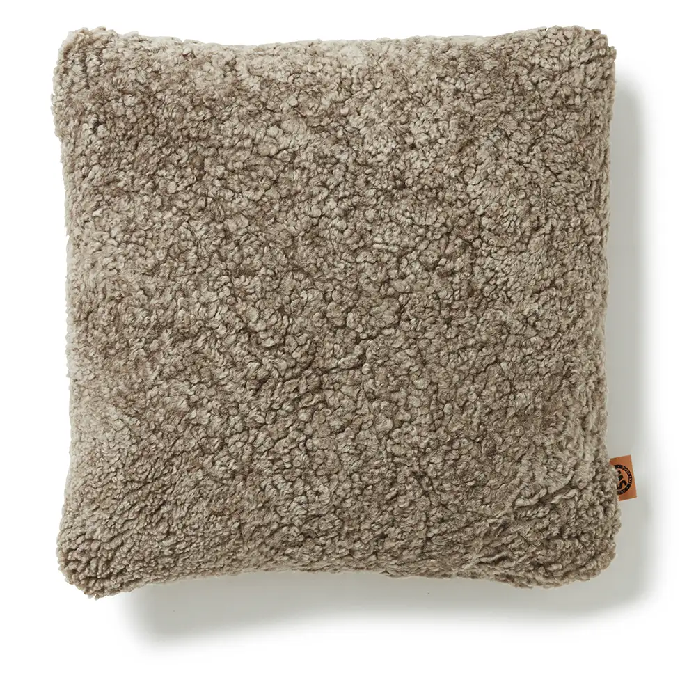 Skinnwille, Curly kuddfodral 45x45 cm Light Brown