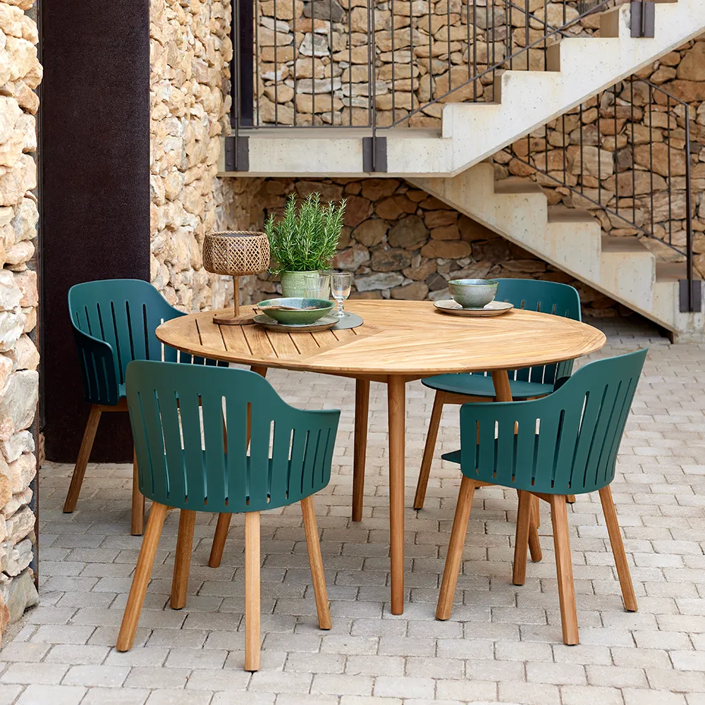 Define Matbord 144 cm Teak