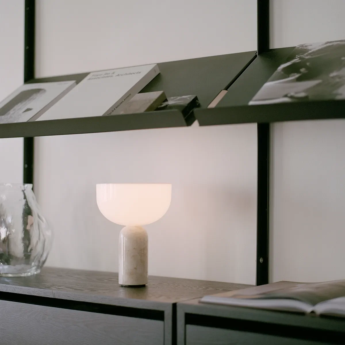 Kizu Bärbar bordslampa Kunis Breccia