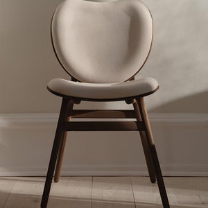 A Conversation Piece Matstol Dark Oak/White Sands