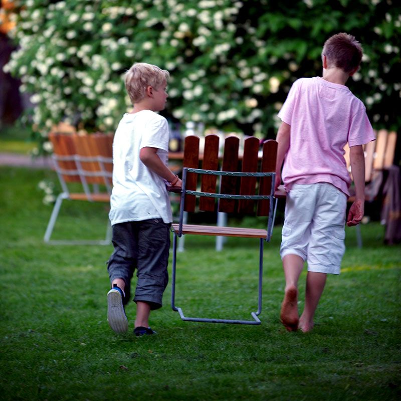 Bord B30 84 X 92 Obehandlad Teak / Varmförzinkat Stativ Stå