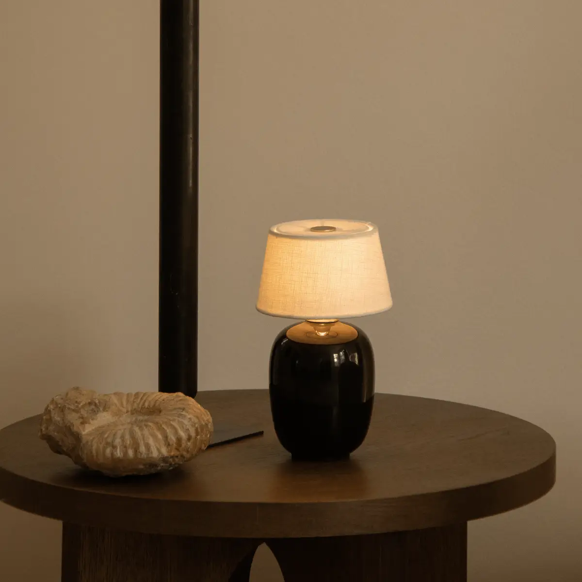 Torso Portabel Lampa Svart