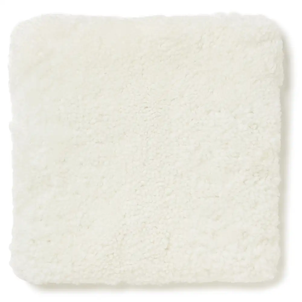 Skinnwille Curly Sittdyna fårskinn 40×40 cm White