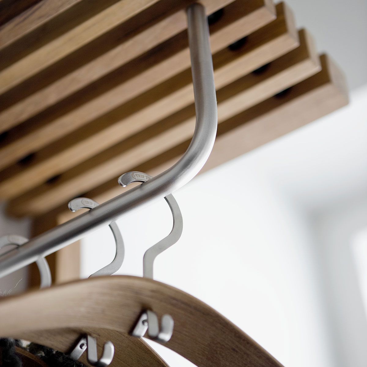 Cutter Klädhängare Svart Ek