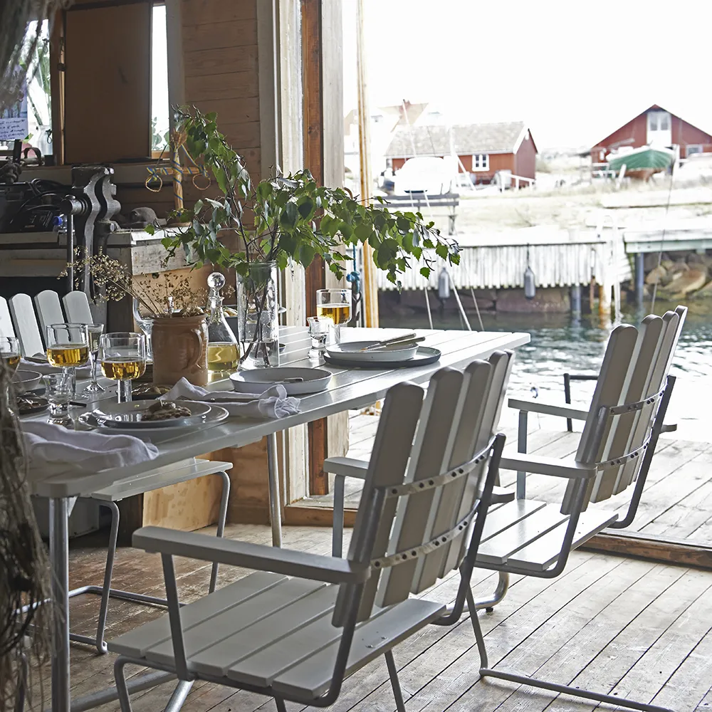 A2 Fåtölj Vitlackad Ek / Varmförzinkat Stativ