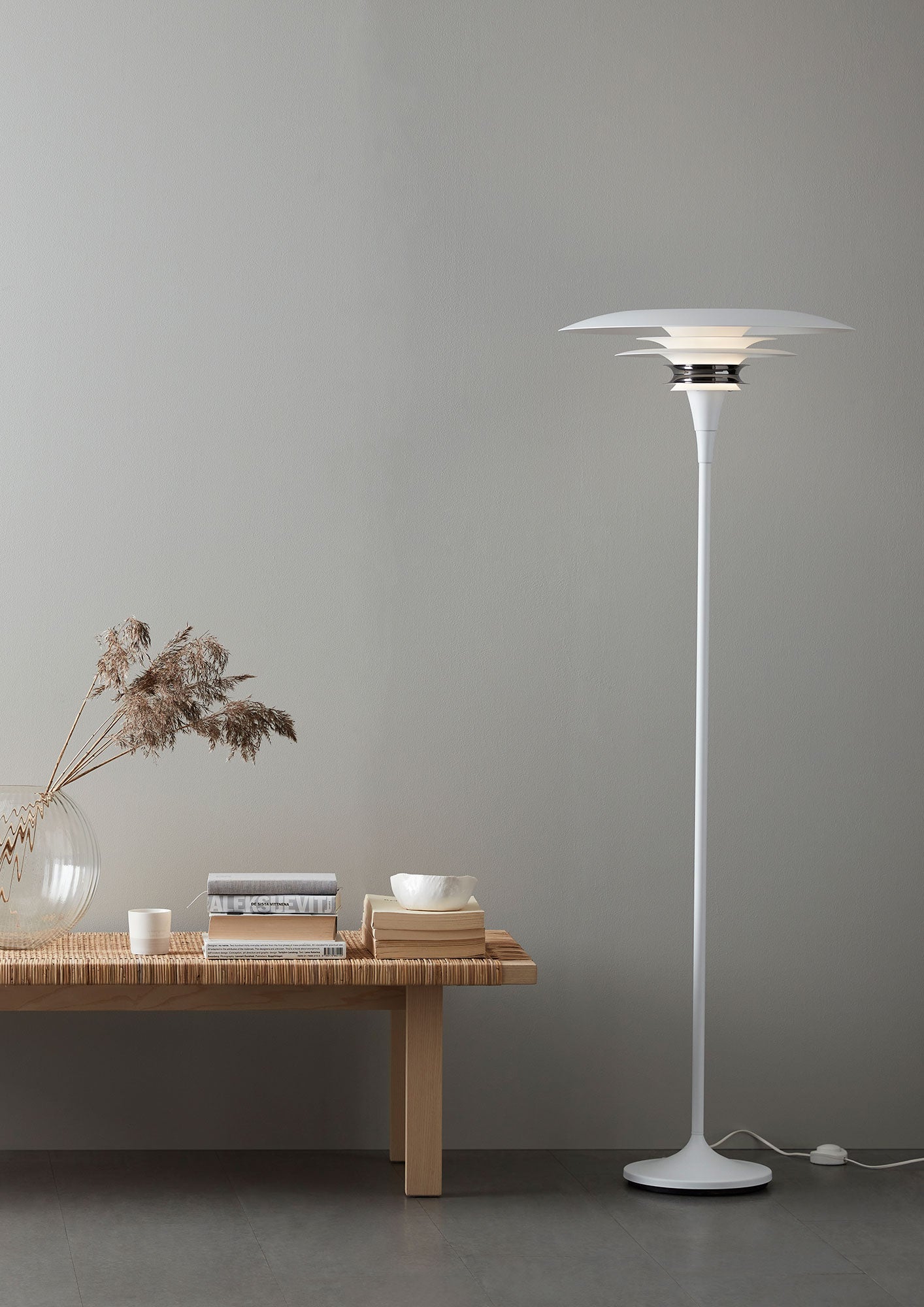 Diablo Golvlampa D500 Mattvit E27 Inkl Ljuskälla