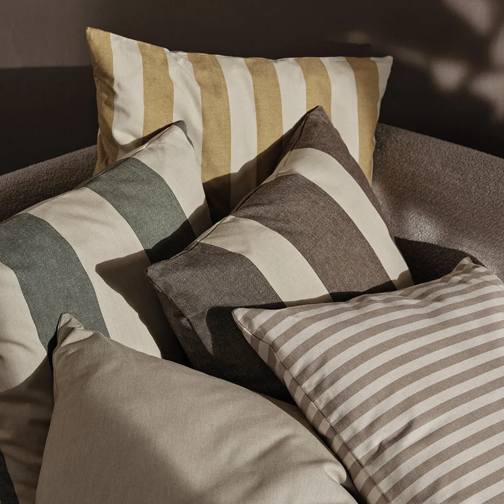 Alternativ bild 1 för Ferm Living - Strand Outdoor Cushion  - Kudde - Dark Lichen/Parchment - W50 x H50 cm