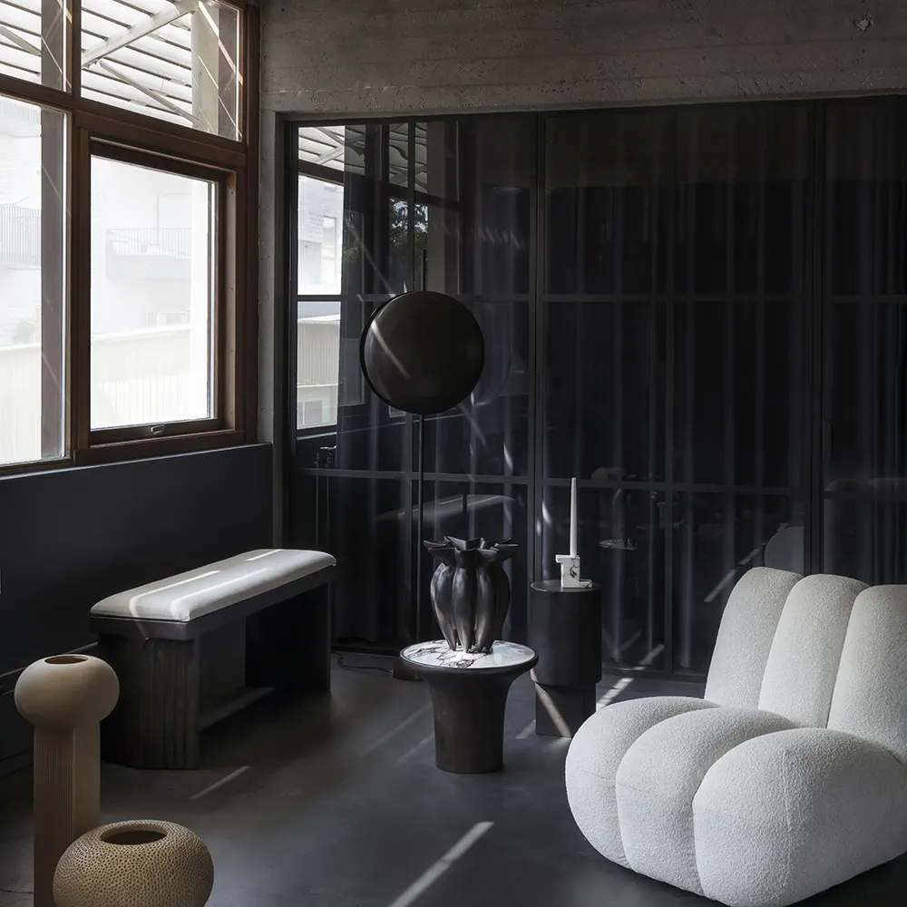 Trumpet Soffbord lågt - Calacatta