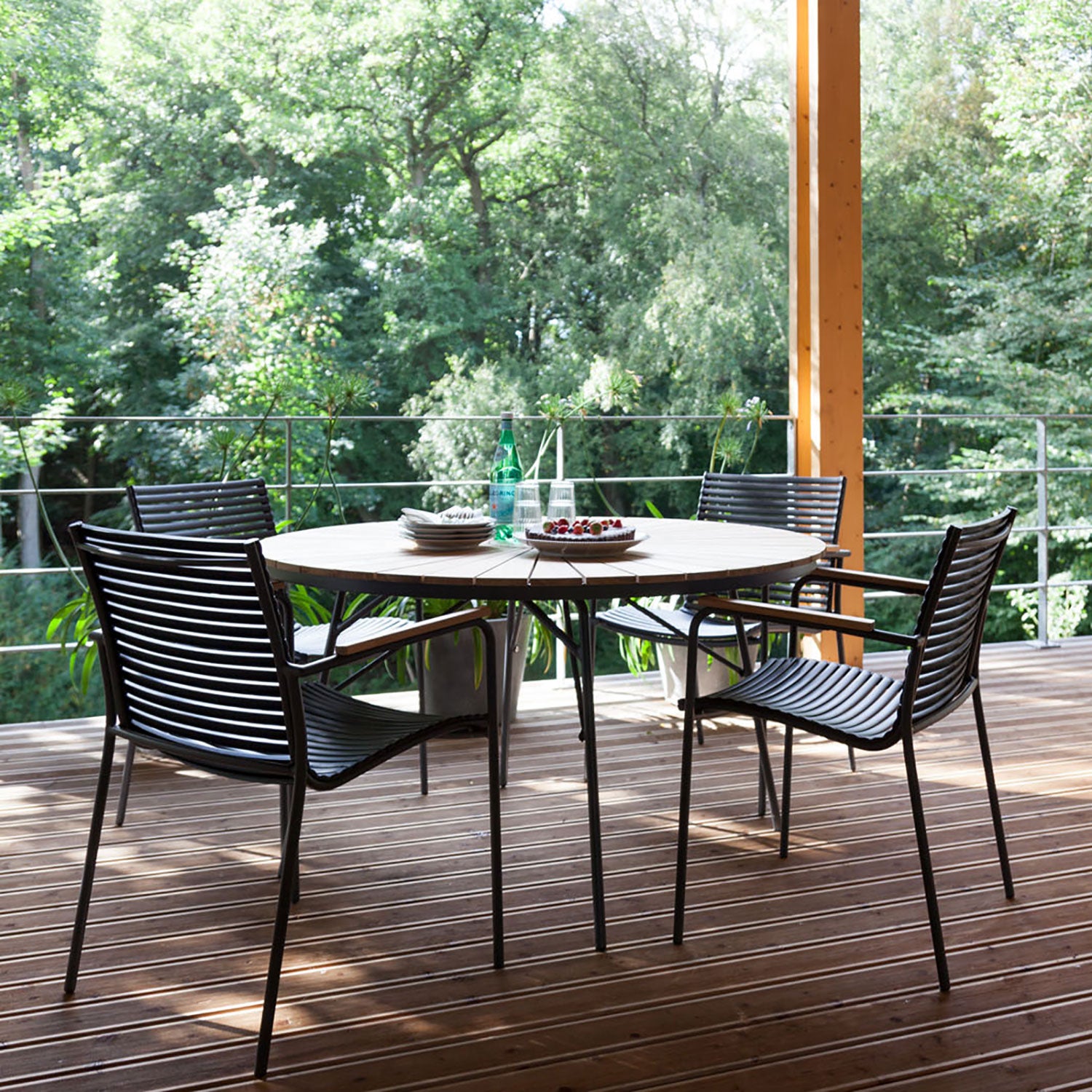 Hard & Ellen trädgårdsbord 110 cm antracit/teak 