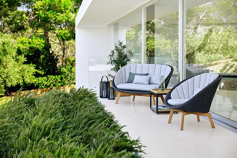 Peacock Soffa Mörkgrå 